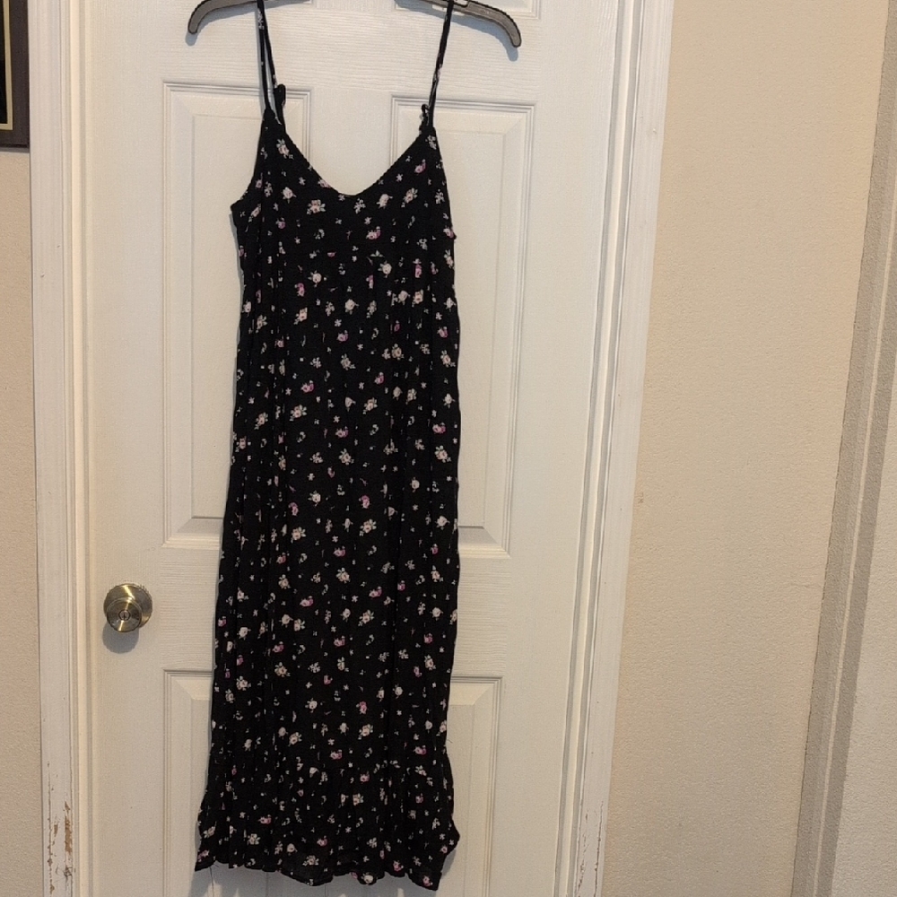 Chic Black Dress with Floral Print